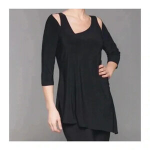 Sympli cutout Focus Tunic 3/4 sleeves